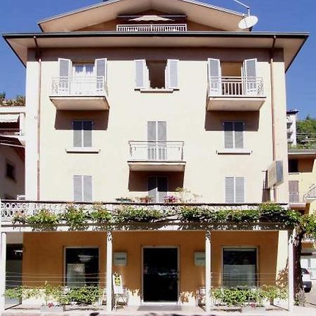 Hotel Belvedere Lovere Exterior foto