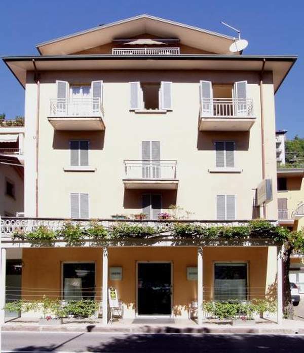 Hotel Belvedere Lovere Exterior foto